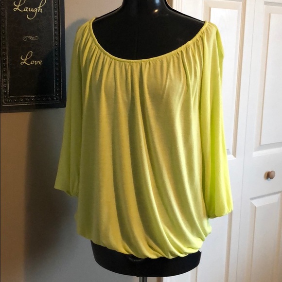 ❤️ 2 Items for $10. Old Navy Shirt/Top Size Large Lime Green - Picture 1 of 5
